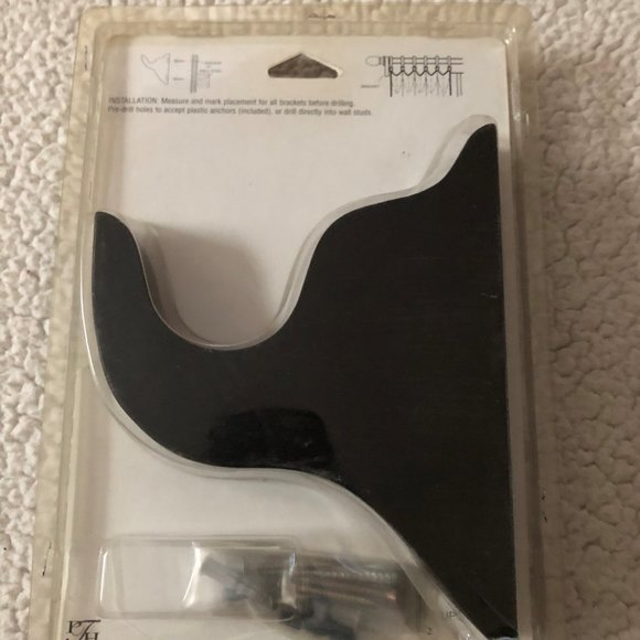 New - Designer Series Fresh Finial Curtain Brackets - Windows with an Attitude!" - Picture 3 of 4